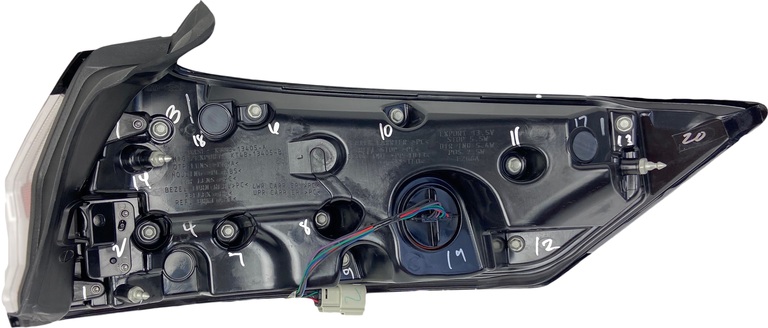 FORD EDGE 2018 - LAMPA LEWA ZEWNETRZNA TYŁ USA OE _ 2335479 _ KT4B-13405-AD _ KT4Z-13405-C (2)