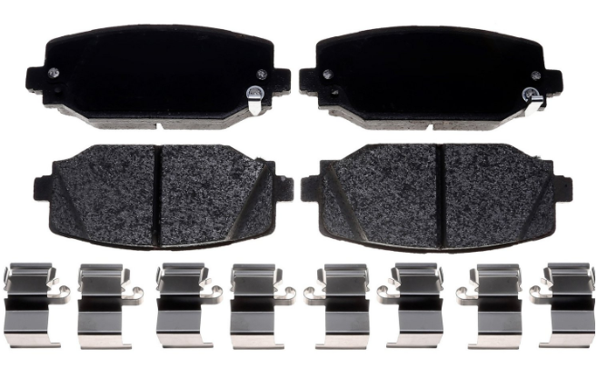 JEEP GRAND CHEROKEE WL 2021 - NOWE KLOCKI HAMULCOWE TYŁ 350 MM _ 68385238AC _ 68541333AA, (1)